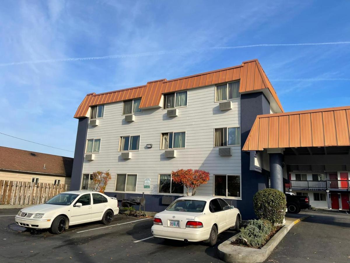 Portland Inn Bagian luar foto