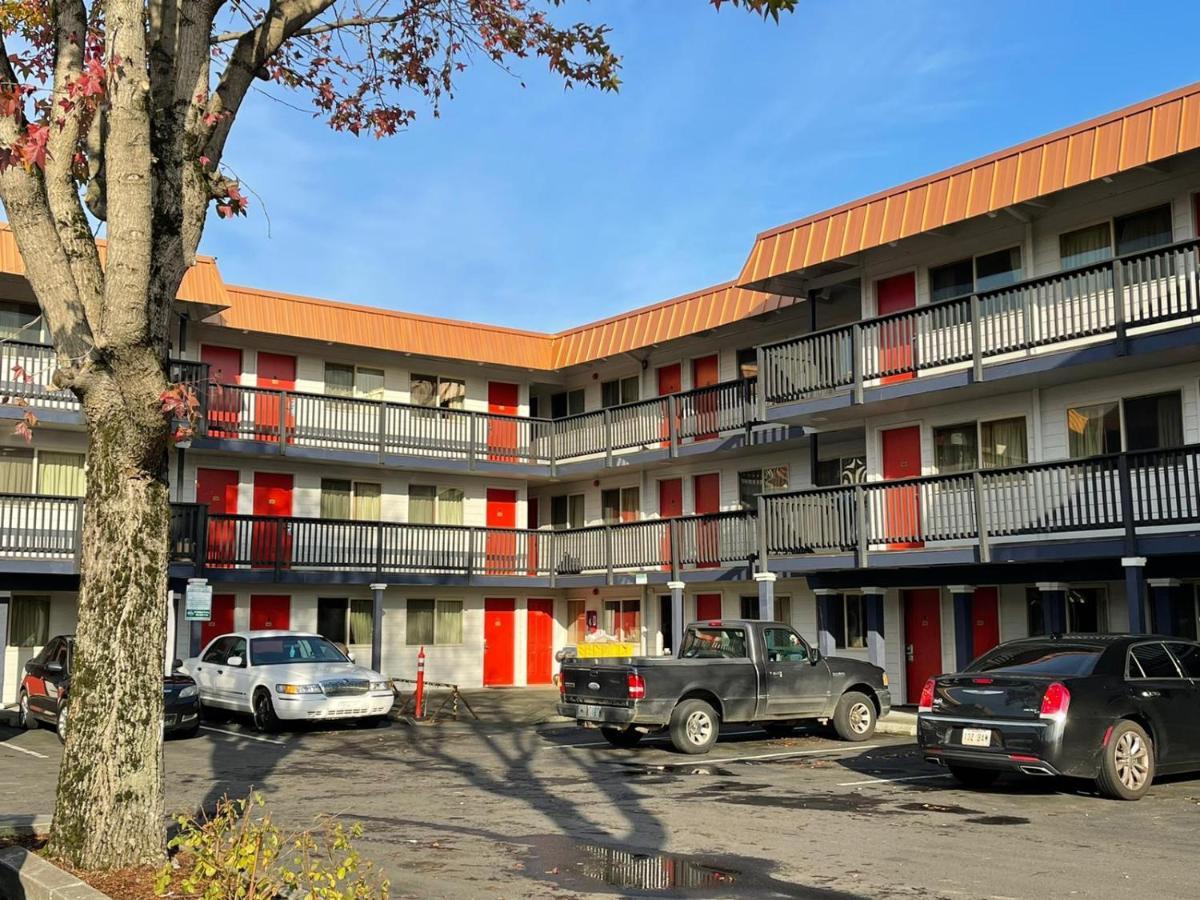 Portland Inn Bagian luar foto